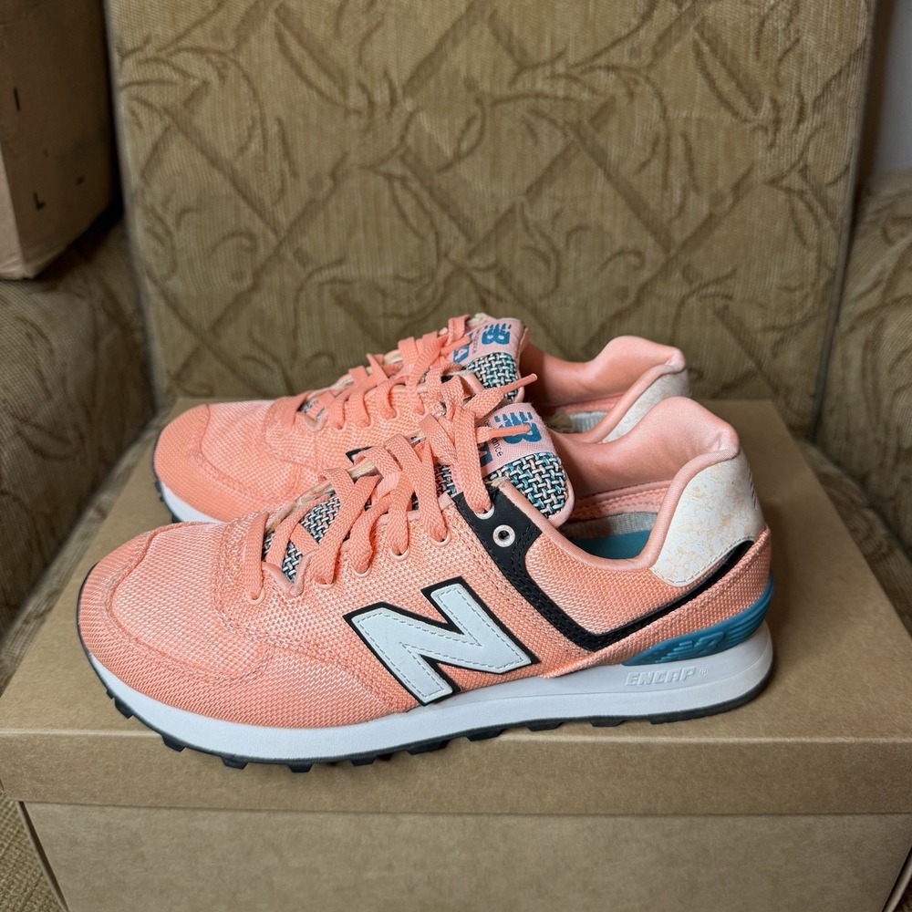 New Balance 574 v1 Art School Peach Pink Retro Shoes Sneakers 7.5 Women WL574ASA